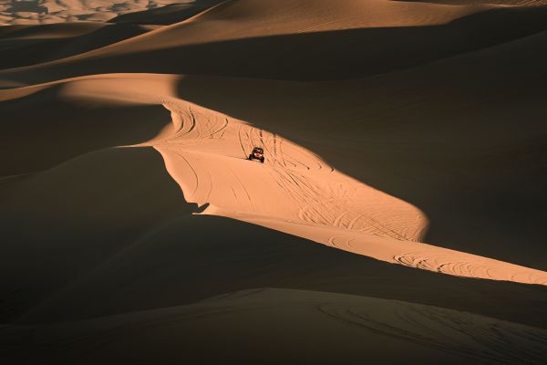 Crafting true-to-life sand and desert scenes: proven techniques for adventure game creators