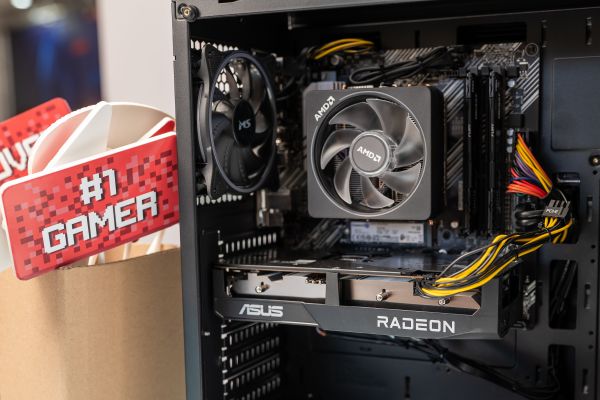 Ultimate Guide to Installing and Setting Up a PCIe Capture Card for Seamless Live Streaming on Your Custom PC with OBS Studio